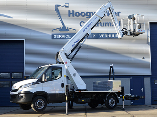 compacte veilige autohoogwerker huren